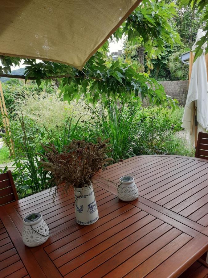 Au Bosquet, Chambre Et Salle De Bains Avec Petit Dejeuner A 600 M Du Centre Dans Un Cadre Calme Et Verdoyant 萨利-德贝阿恩 外观 照片