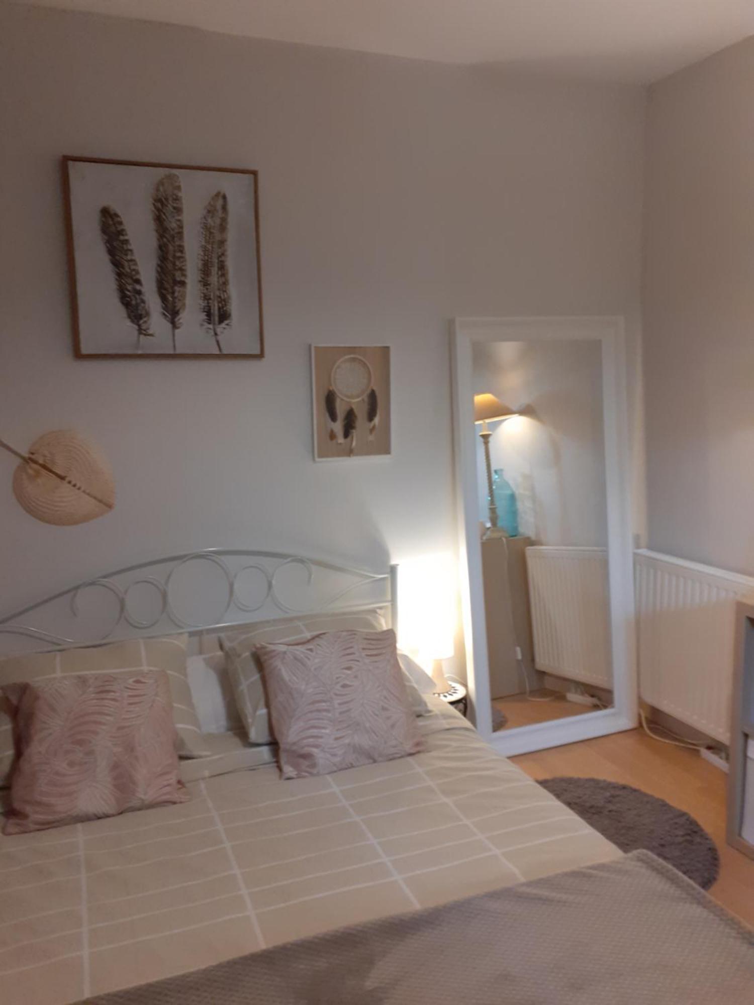 Au Bosquet, Chambre Et Salle De Bains Avec Petit Dejeuner A 600 M Du Centre Dans Un Cadre Calme Et Verdoyant 萨利-德贝阿恩 外观 照片